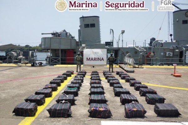 Aseguran 1.6 toneladas de cocaína en Michoacán