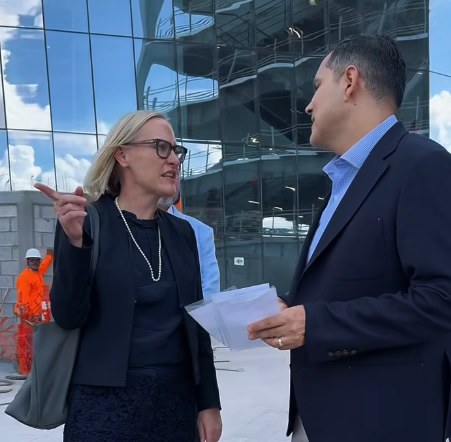 Visita Cónsul de EU la Torre Centinela