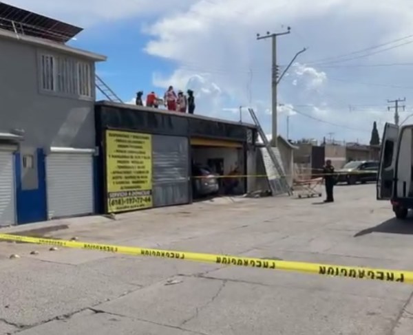 Se electrocuta al instalar paneles solares