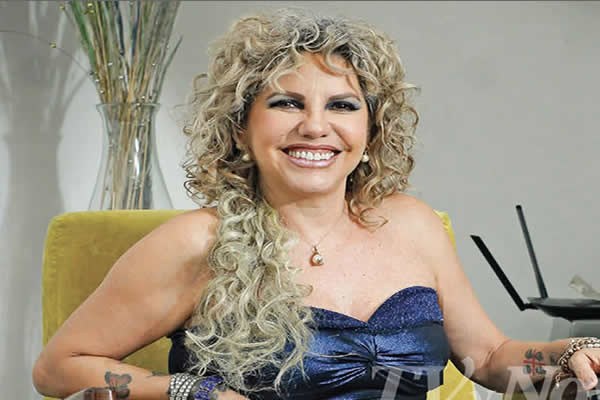 La historia tras 'Pelo Suelto' : Mary Morín autora del tema