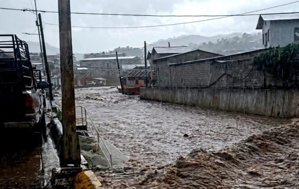 Monitorean incremento en cauce de río en Guadalupe y Calvo