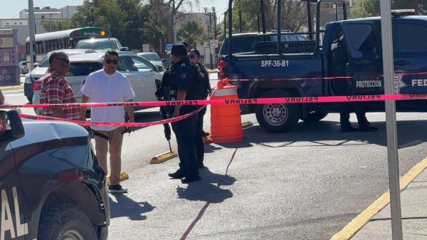 Se desploma y muere rumbo a puente internacional