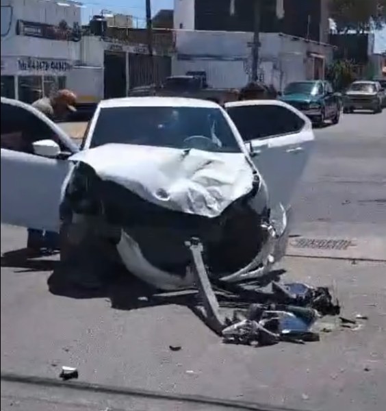 Chocan en la Francisco Villa