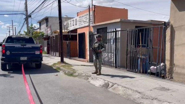 Lo asesinan con arma blanca en casa