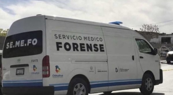 Muere mecánico al caerle  tráiler encima
