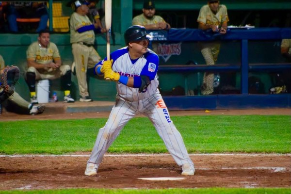 Vence Manzaneros 9-3 a Dorados y toma ventaja 2-0 en la final