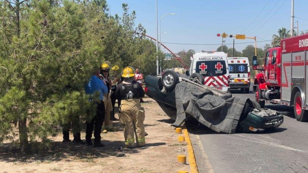 Muere tras volcadura en Juárez
