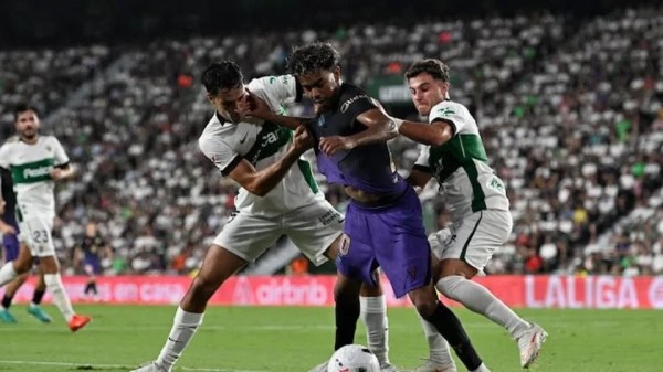 Golea Barcelona 5-0 al Elche
