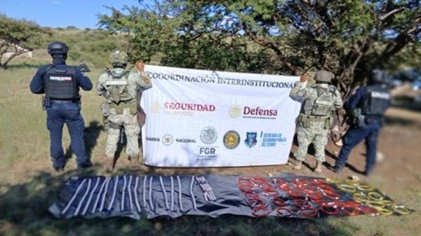 Aseguran 27 explosivos en Parral