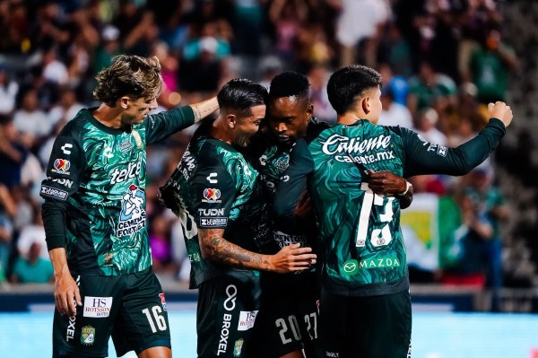 Golea León 3-0 a Real Salt Lake