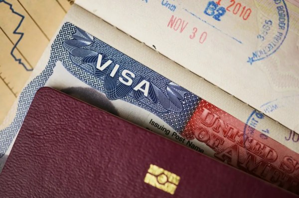 EU suspende citas para tramitar visa en todas sus embajadas
