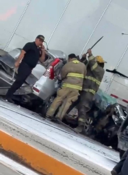 Mueren dos en trágico accidente en Juárez