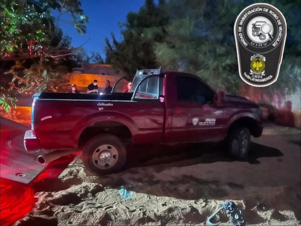 Hallan pick up robada