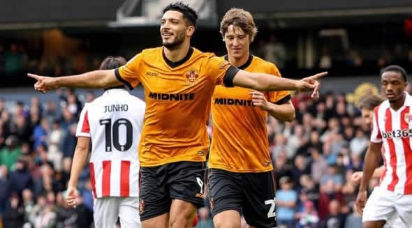 Raúl Jiménez mantiene su paso goleador