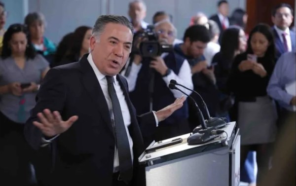 Critica Inzunza a Maru por no acudir a declarar a FGR