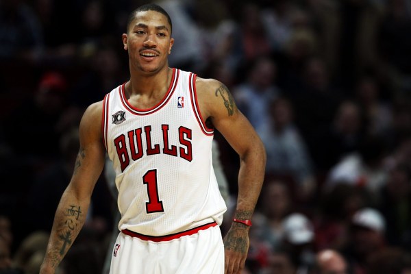 Derrick Rose inmortal: Chicago retira el histórico número 1