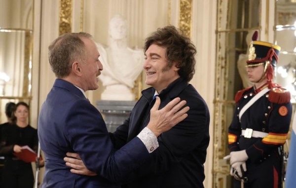 Milei hará historia al celebrar el 4 de julio en la embajada de EE. UU.