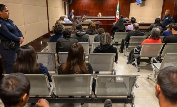 Vinculan a 34 en audiencias simultáneas