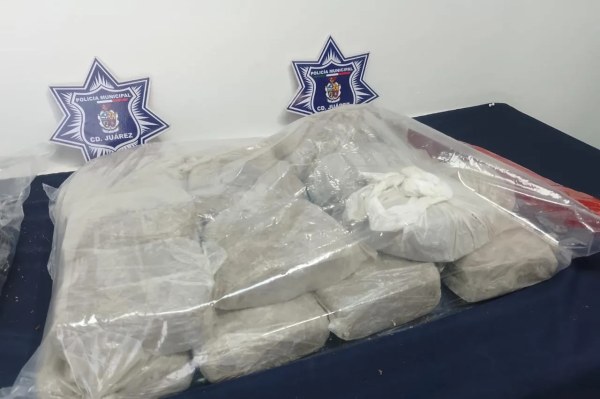 Dejan maleta con más de 10 kilos de marihuana