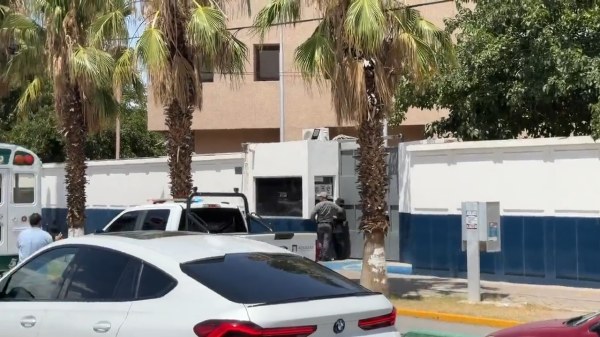 Detienen a 2 militares estadounidenses con armas en Juárez
