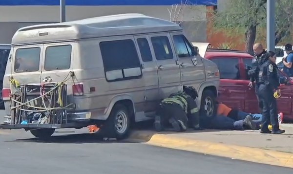 Se accidenta haciendo mecánica