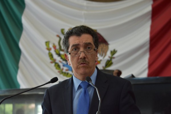 Rechazan amparo de exsecretario de Hacienda