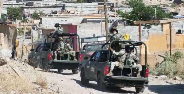 Lo balean cuando le intentan quitar auto; muere en hospital