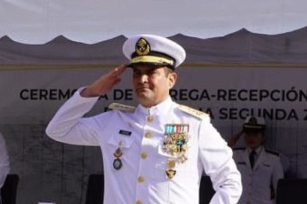 Vicealmirante Farías Laguna asegura que Sheinbaum fue malinformada
