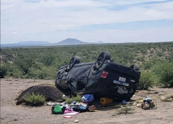 Volcadura deja un muerto y dos lesionados