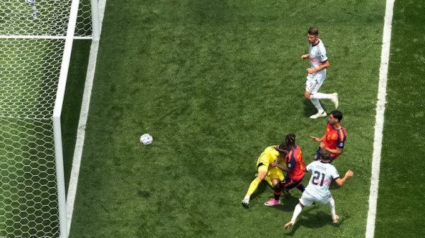 España derrota 2-1 a Bélgica y pasa a semifinales