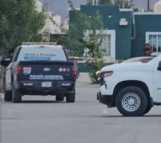 Asesinan a pareja en casa
