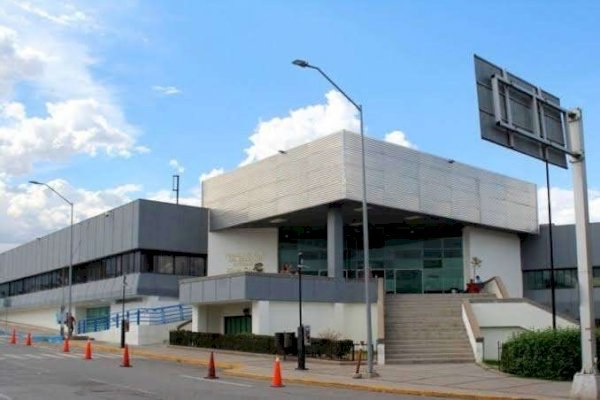 Vinculan a dos médicos por muerte de paciente