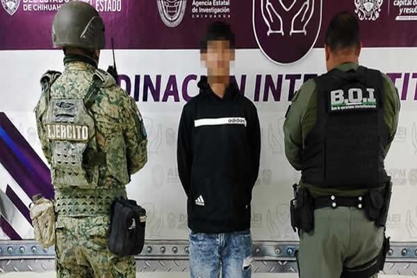 Cae con 63 dosis de cristal