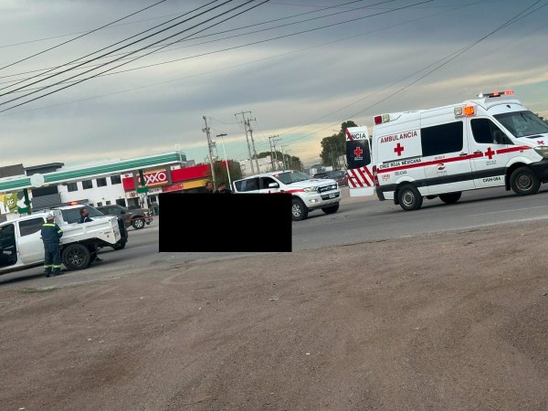 Reaniman a motociclista tras choque