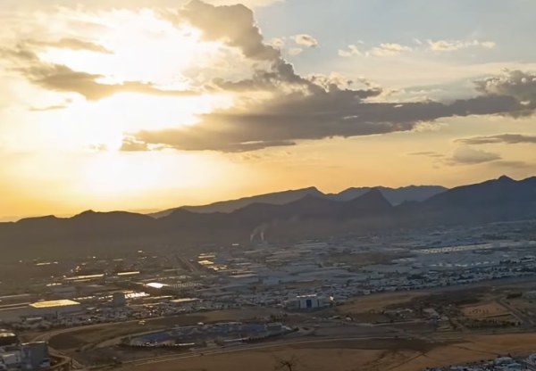 Lluvias y clima templado: Máxima 28°C y mínima 19°C. 