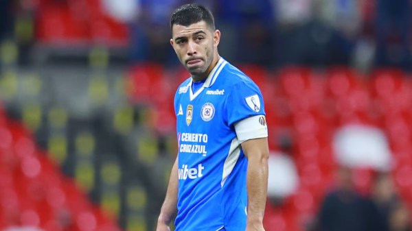 Cruz Azul frena el fichaje de Erik Lira en Europa