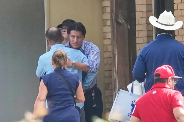 Agente del ICE no estaba en peligro cuando disparó y mató a inmigrante mexicano: testigos
