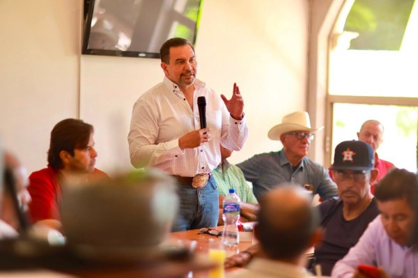 Desmiente Cruz versiones sobre cancelación de su visa