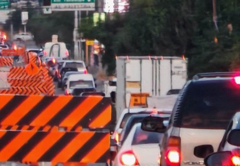 Caos vial en carretera a Aldama