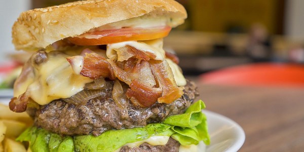 Harán hamburguesada con causa