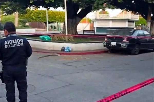 Hallan tres cabezas y restos humanos en Morelos