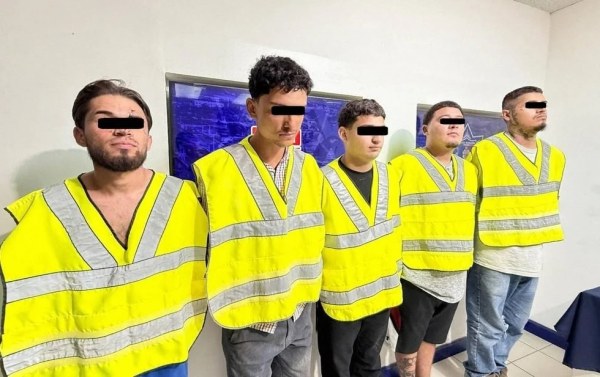 Detienen a cinco por golpear a padre e hijo