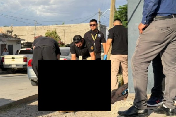 Muere junto a Modelorama por presunto golpe de calor