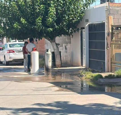 Explota tanque de gas en Quintas Carolinas