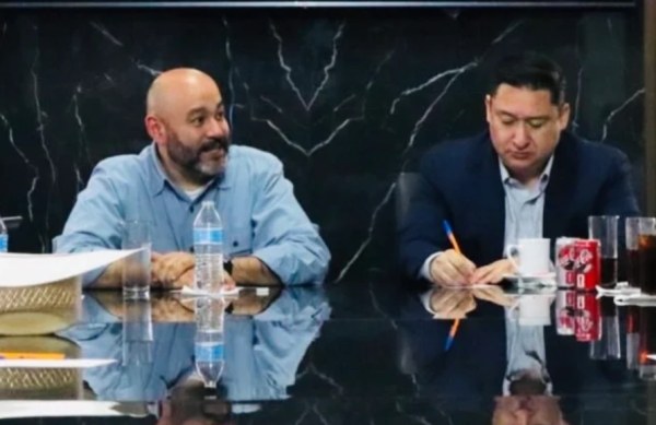 Se reúnen diputados con Secretario de Desarrollo Humano