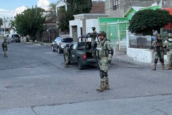 Propinan golpiza a militar