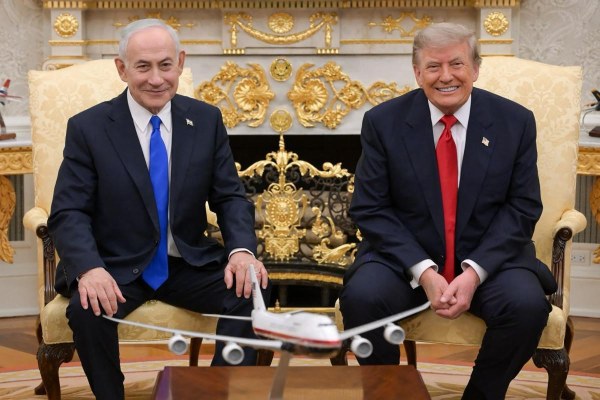 Trump y Netanyahu se reúnen y cierran filas contra Irán