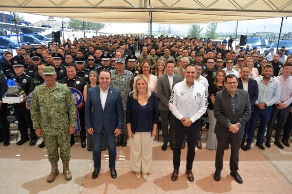 Maru entrega equipo y unidades a elementos de SSPE