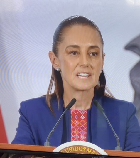 Sheinbaum se burla de Maru Campos y el 