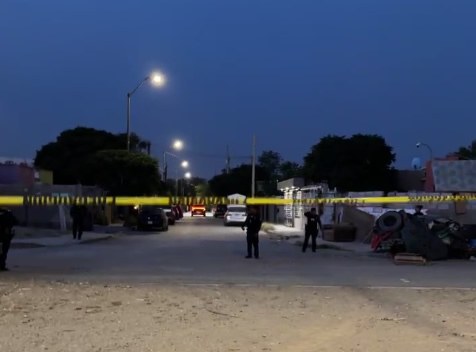 Sicarios entran a casa, ejecutan a uno y dejan mensaje